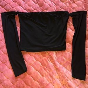 Black crop top long sleeve
